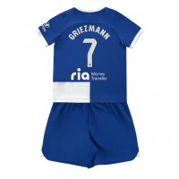Atletico Madrid Antoine Griezmann #7 Replika babykläder Bortaställ Barn 2023-24 Kortärmad (+ korta byxor)